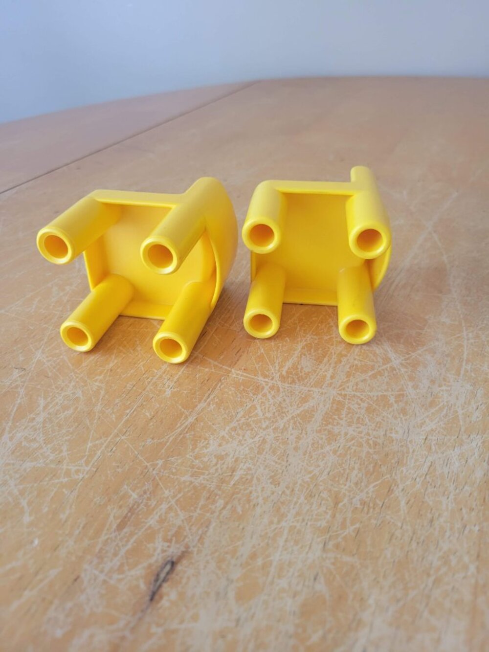 Vintage Little Tikes Dollhouse Furniture,  Kitchen Green Table + 2 Yellow Chairs - Picture 7 of 12